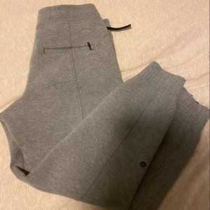 Lululemon Women's Joggers